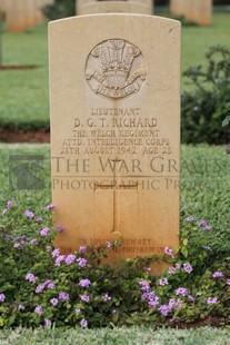 BEIRUT WAR CEMETERY - RICHARD, DENYS GRAEME TEMPLE